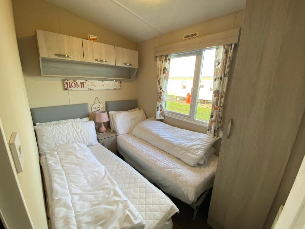 North Seaton Cosy & Modern Private Seaview Caravan المظهر الخارجي الصورة