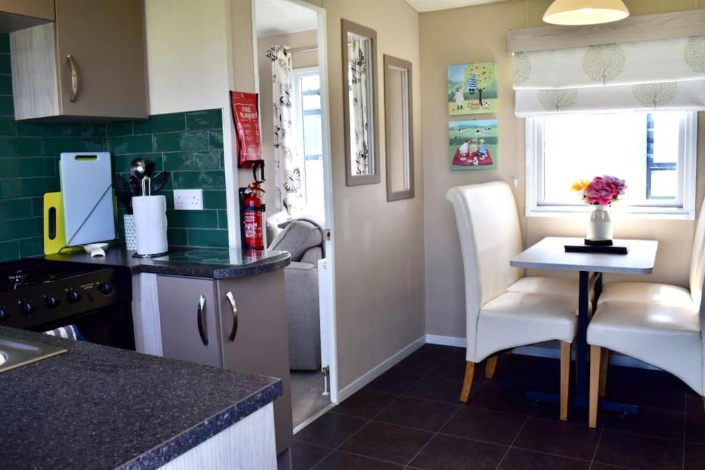 North Seaton Cosy & Modern Private Seaview Caravan المظهر الخارجي الصورة
