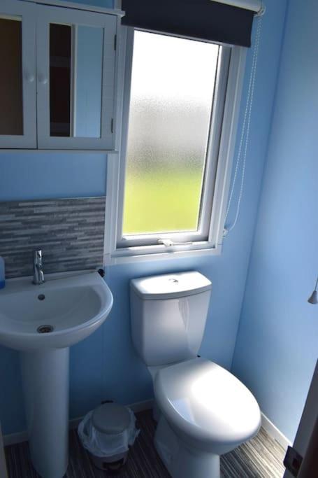North Seaton Cosy & Modern Private Seaview Caravan المظهر الخارجي الصورة