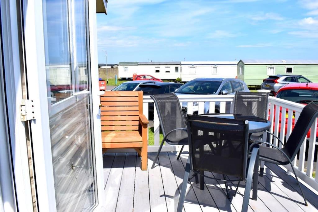 North Seaton Cosy & Modern Private Seaview Caravan المظهر الخارجي الصورة